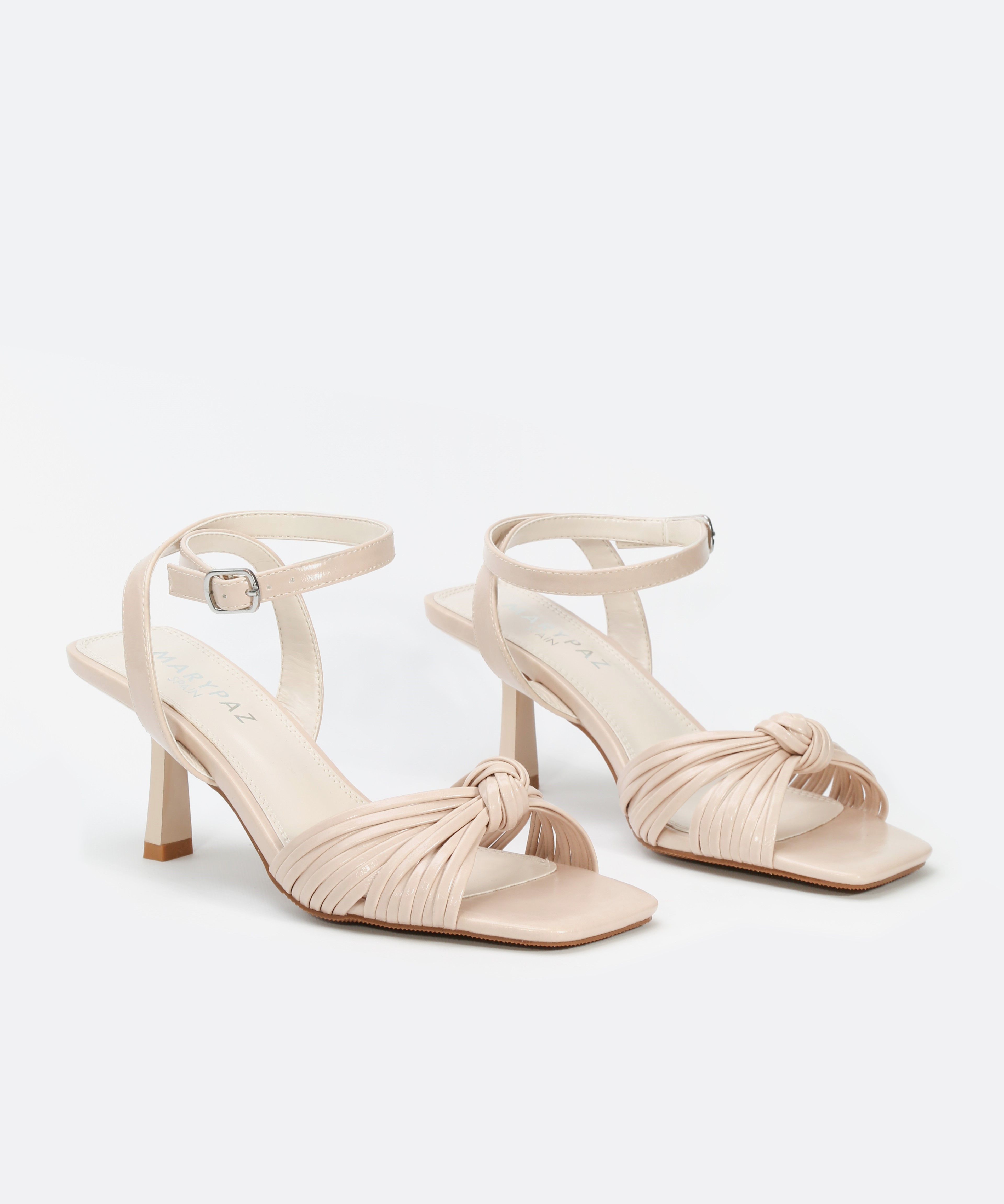 Sandalia tac&oacute;n fino nudo image number null